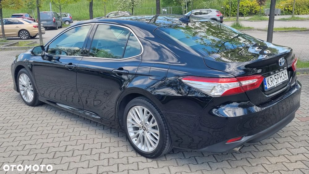 Toyota Camry 2.5 Hybrid Executive CVT - 3