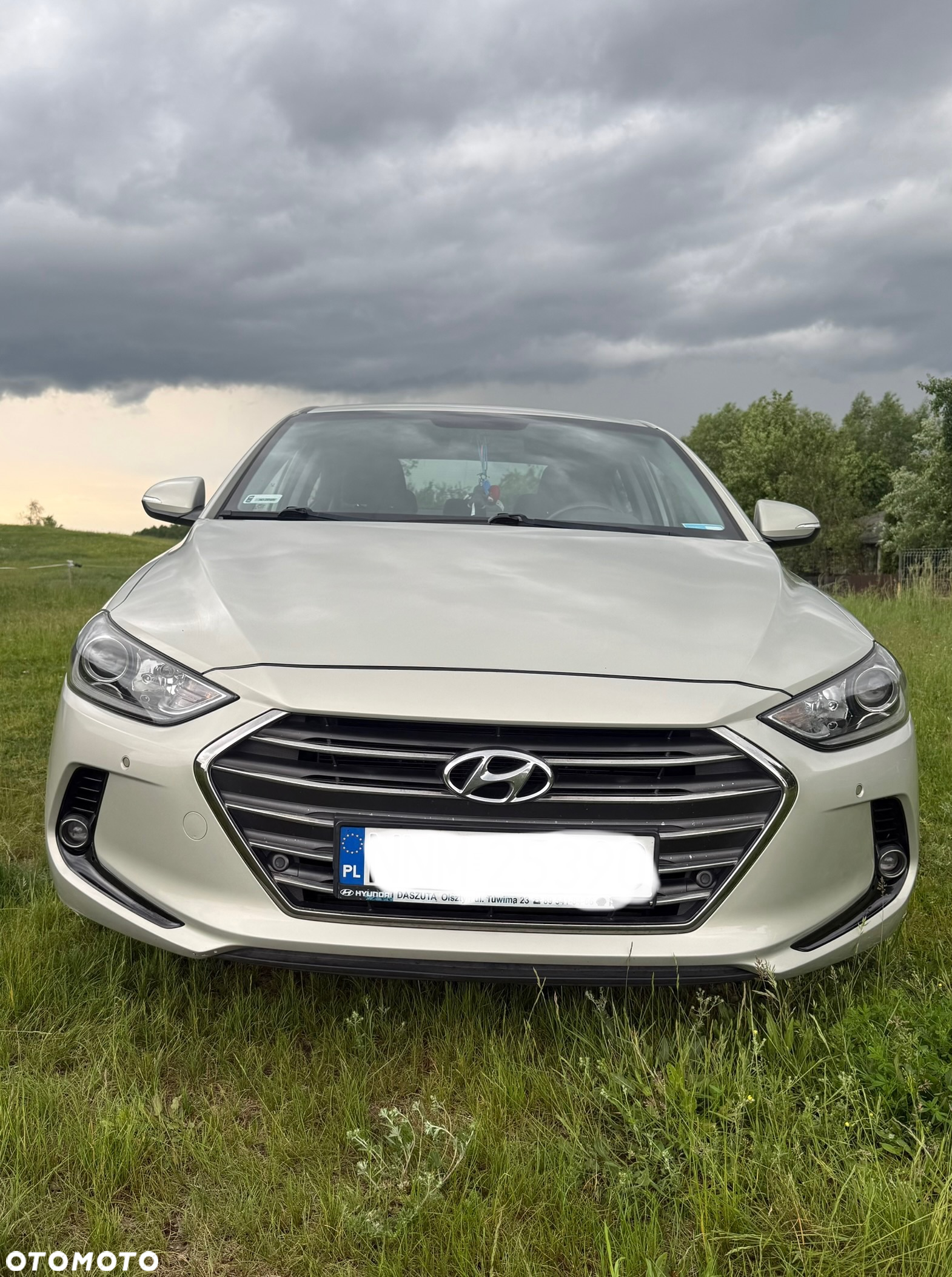 Hyundai Elantra 1.6 Premium - 16