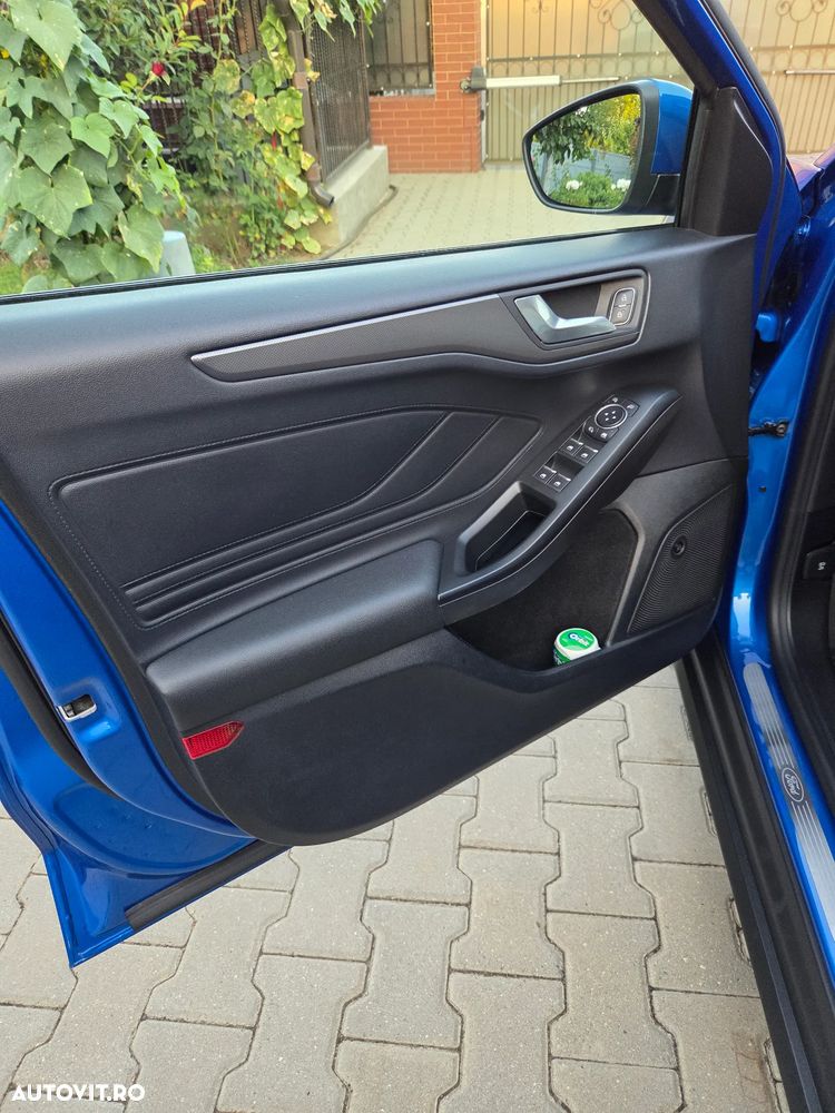 Ford Focus 2.0 EcoBlue Titanium Business - 16