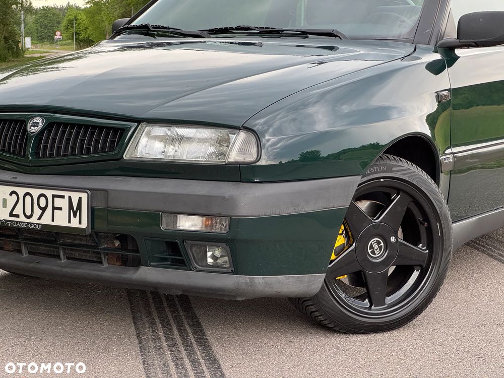 Lancia Delta 2000 - 3