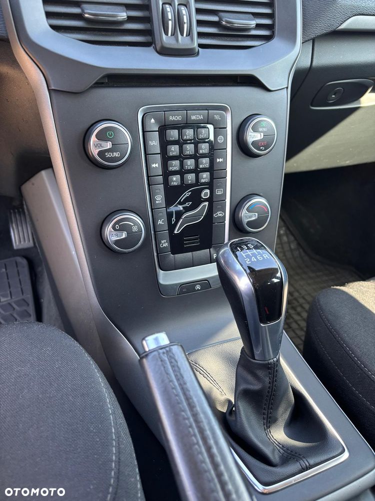 Volvo V40 D2 - 5