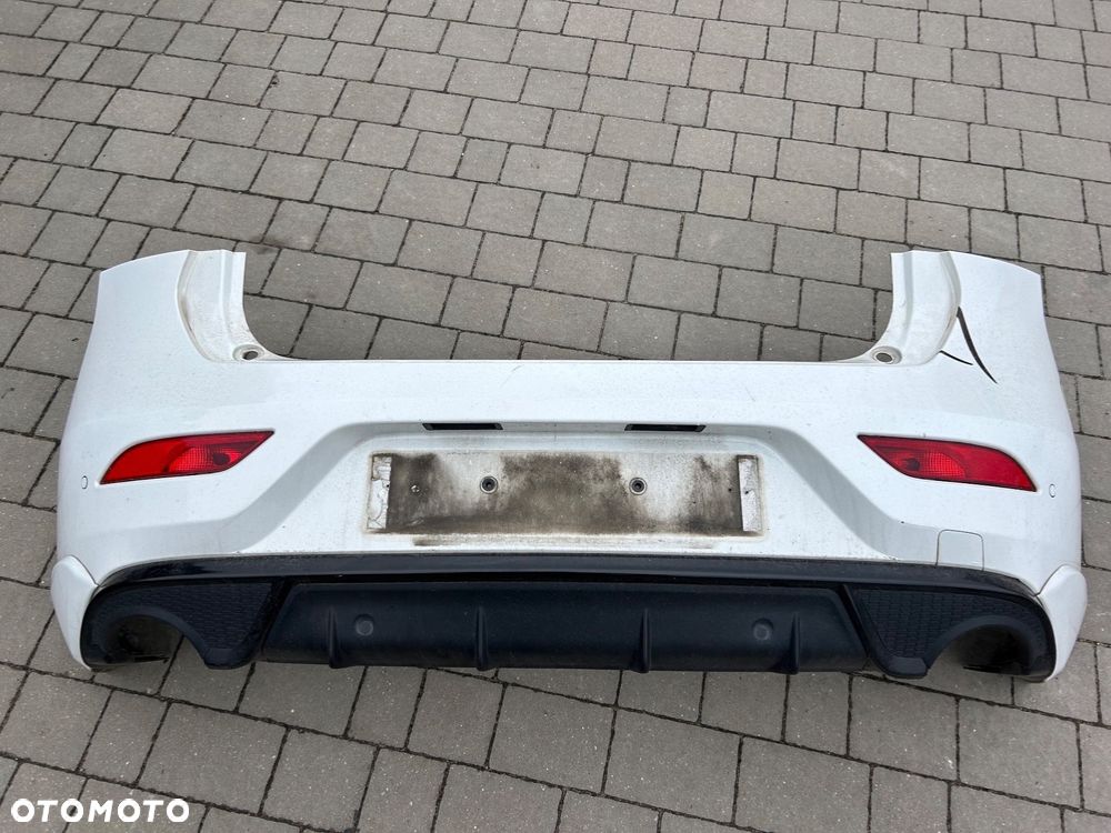 Volvo v-40 II R-Design zderzak tył tylny kompletny 2012-2016