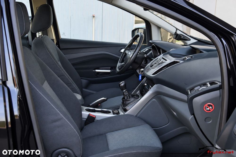 Ford Grand C-MAX - 24