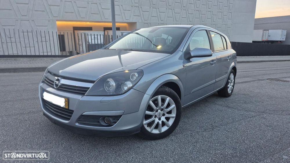 Opel Astra 1.7 CDTI Cosmo M5 - 1
