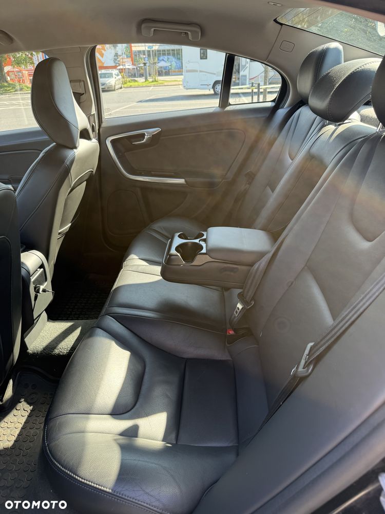 Volvo S60 - 22