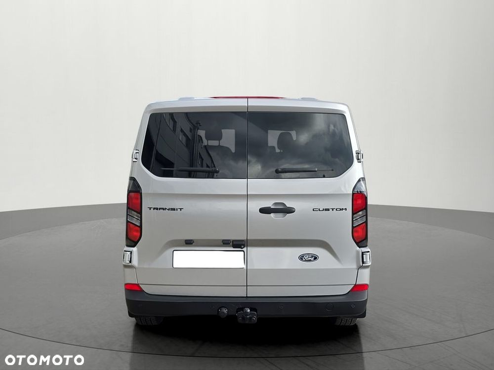 Ford Transit Custom - 10