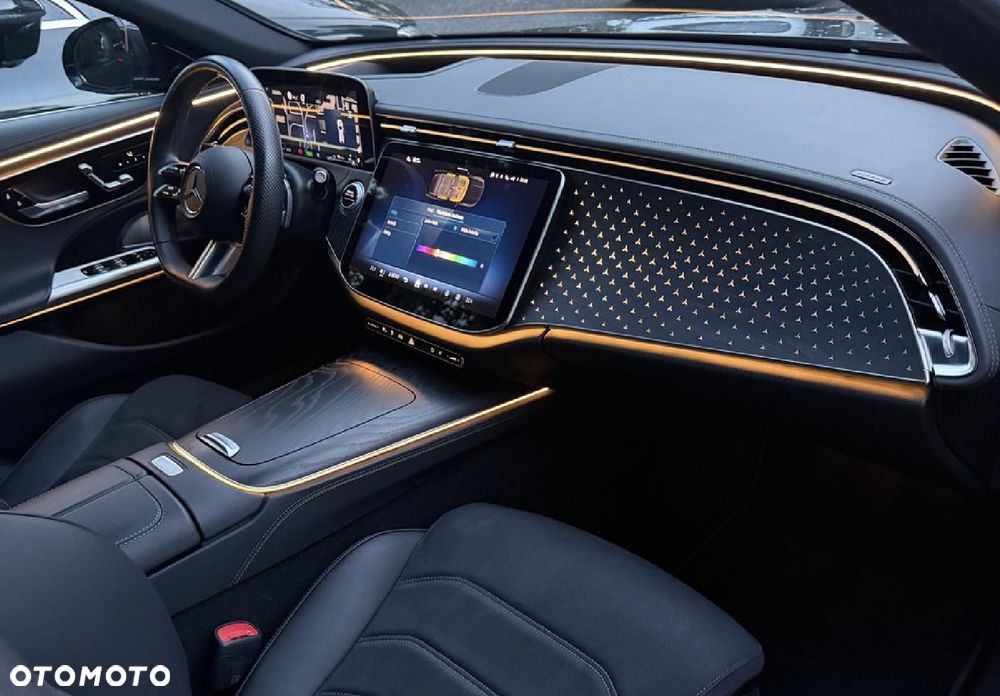 Mercedes-Benz Klasa E 300de 4Matic 9G-TRONIC AMG Line NIGHT Edition - 25