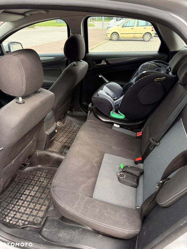 Ford Mondeo 2.0 T Trend MPS6 - 13