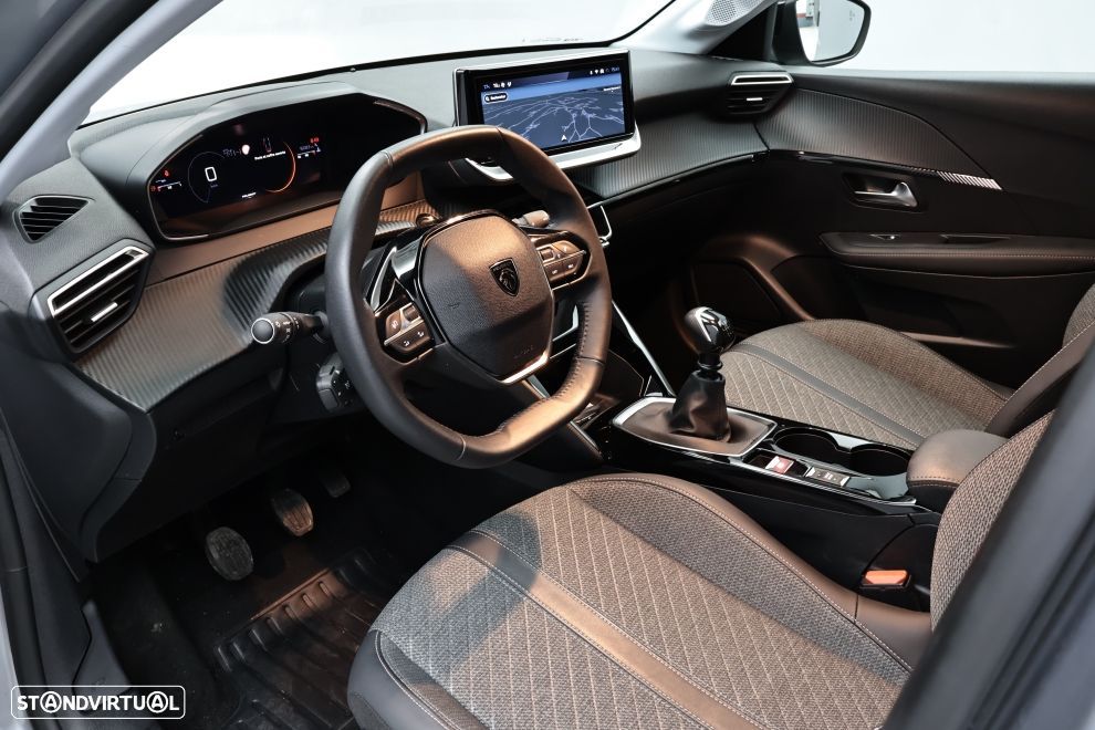 Peugeot 208 1.2 PureTech Allure - 21