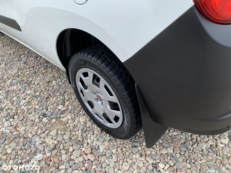 Fiat DOBLO PROFESSIONAL L2H1 Long MAXI VAN WZMOCNIONY Ładowność 961kg, Homologacja cięż. VAT-1, HAK wpinany 1300kg, Alarm, Czujniki parkowania, Halogeny, Podgrzewane fotele, Koła 16' MOCNY SILNIK 1.6 MultiJet, 105KM Emisja spalin Euro-6, Skrzynia biegów 6cio stopniowa! Zabudowa paki, F-VAT23% - 41