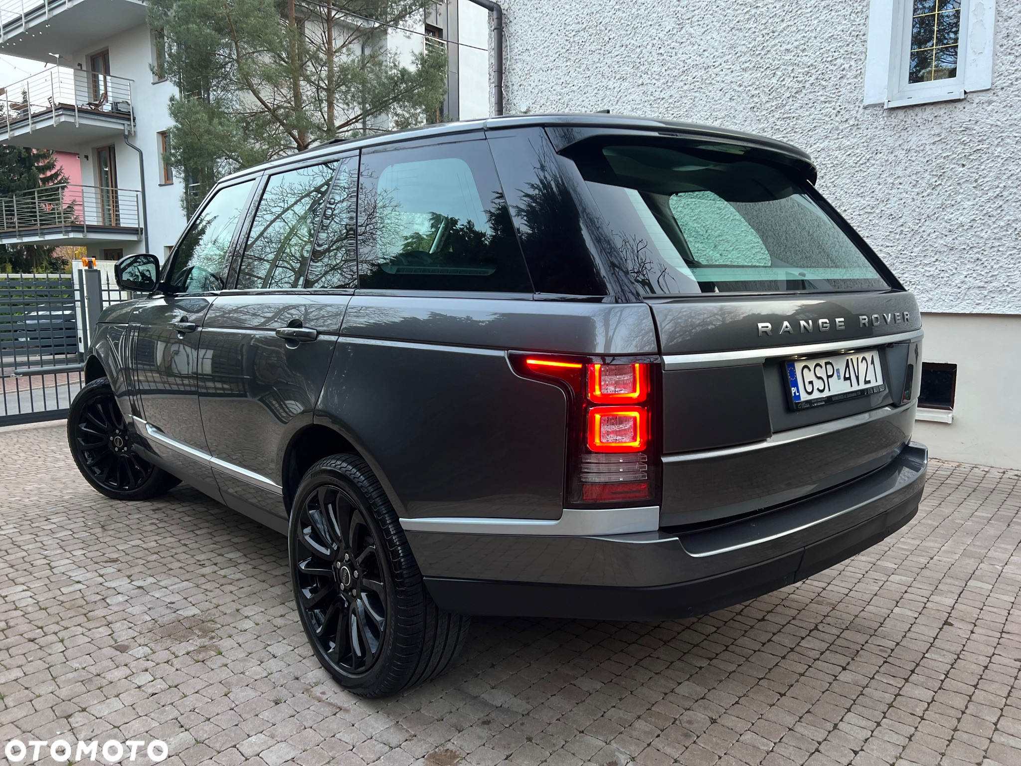 Land Rover Range Rover 4.4SD V8 LWB Vogue - 14