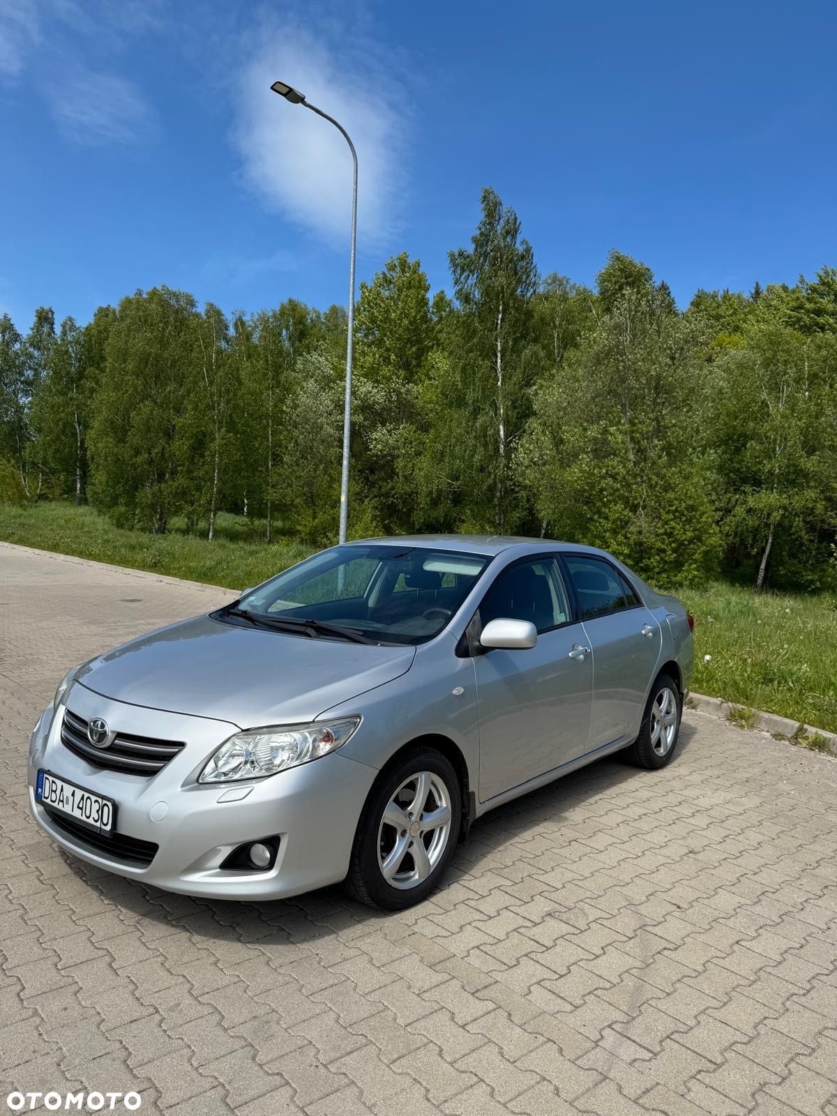 Toyota Corolla - 1