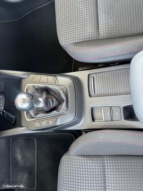 Ford Focus 1.0 EcoBoost ST-Line - 16