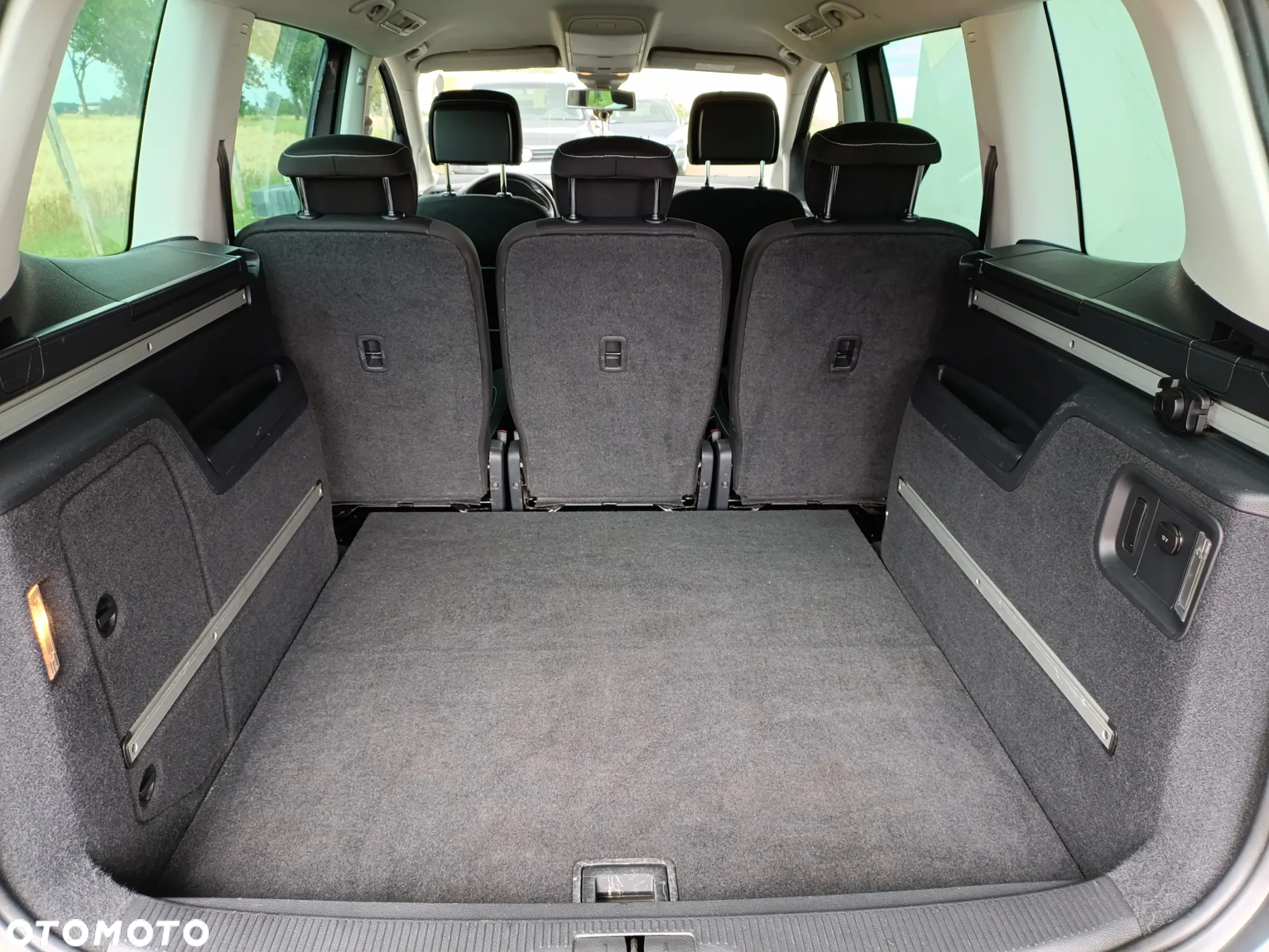 Volkswagen Sharan 2.0 TDI Highline DSG - 10