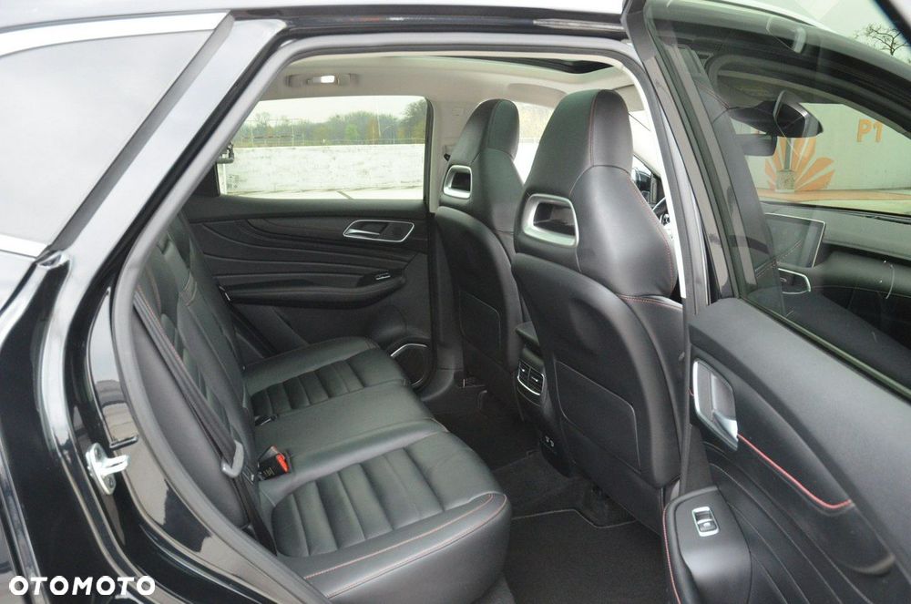 MG HS 1.5T-GDI Luxury - 36