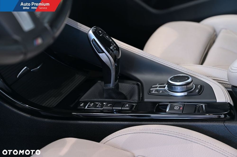 BMW X1 xDrive20d M Sport - 8
