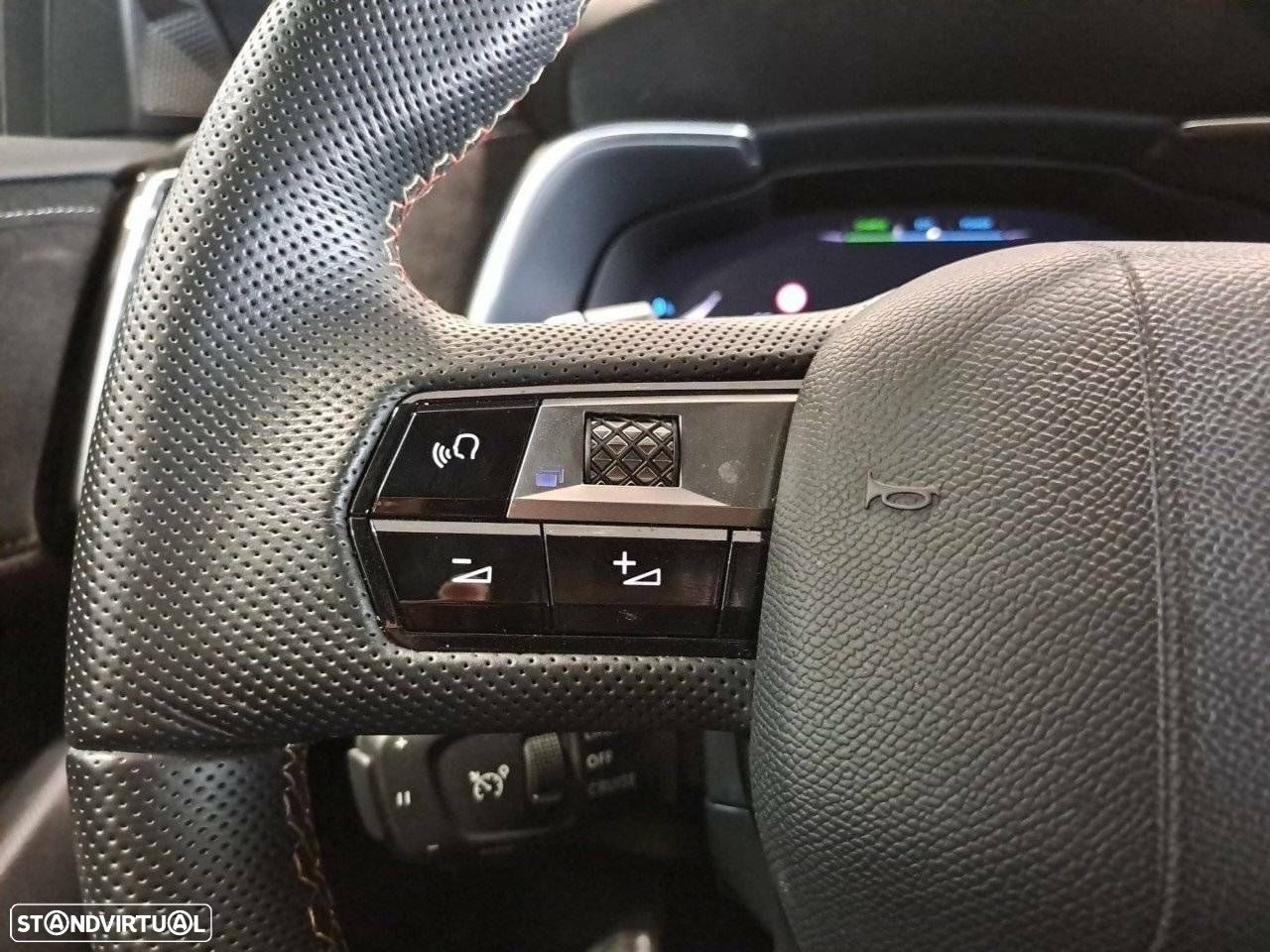 DS DS7 E-Tense Performance Line EAT8 - 23