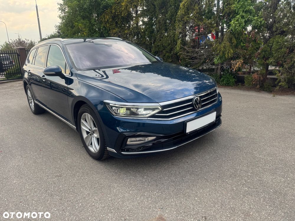 Volkswagen Passat Variant 2.0 TDI EVO Elegance DSG - 24
