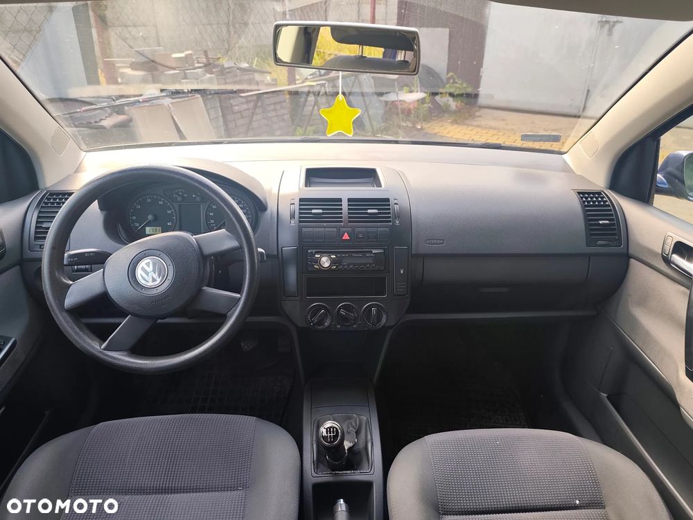 Volkswagen Polo 1.4 16V Basis - 3