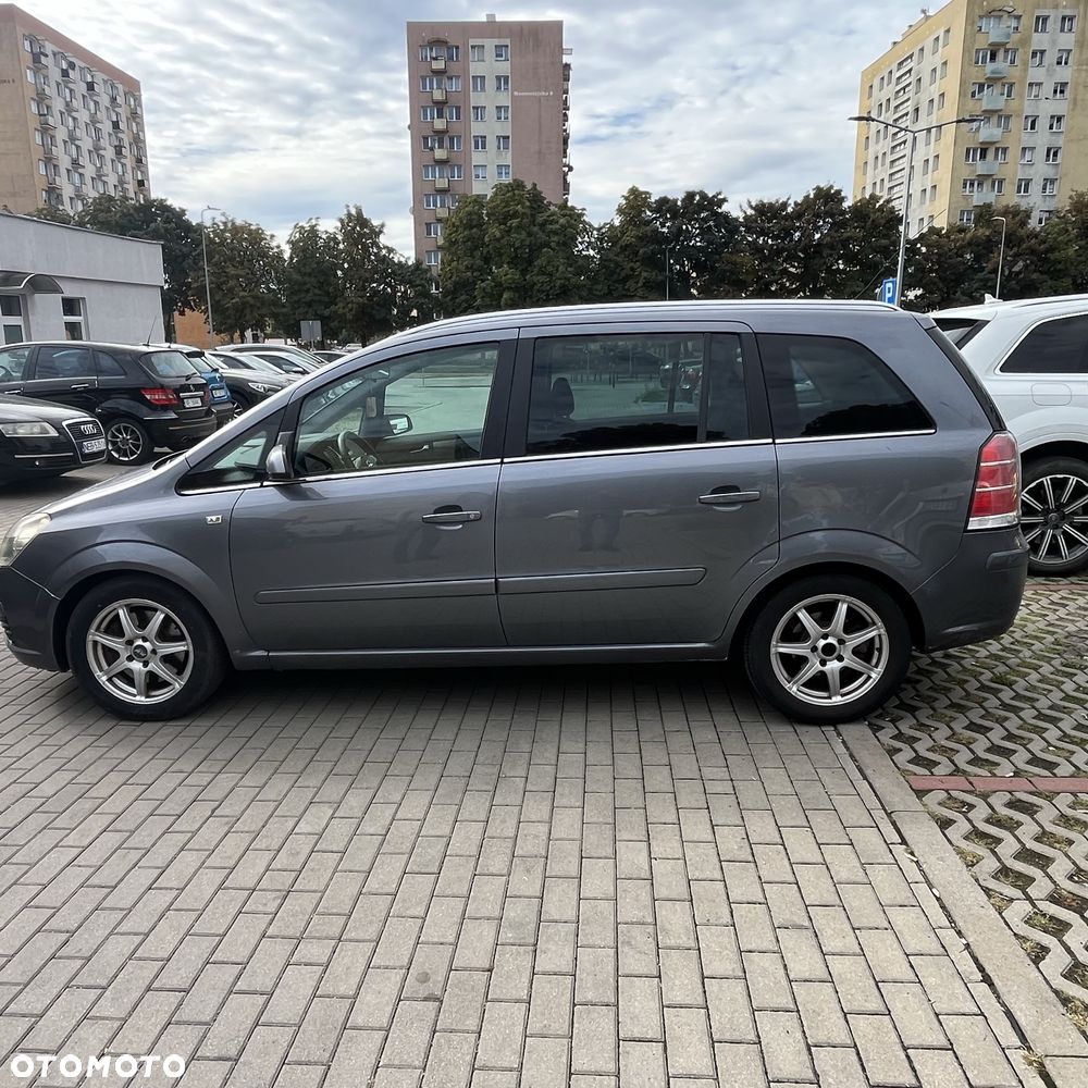 Opel Zafira - 3