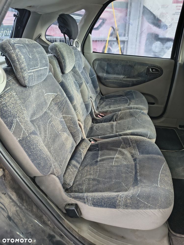 Renault Scenic - 6