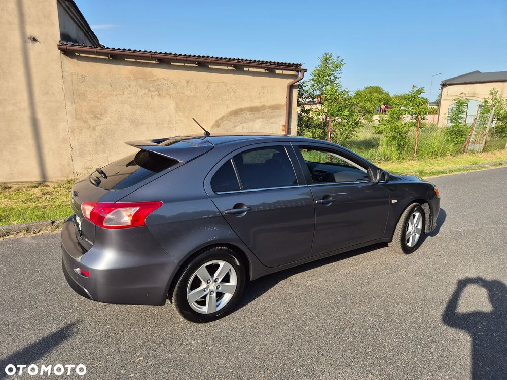 Mitsubishi Lancer 1.5 - 6