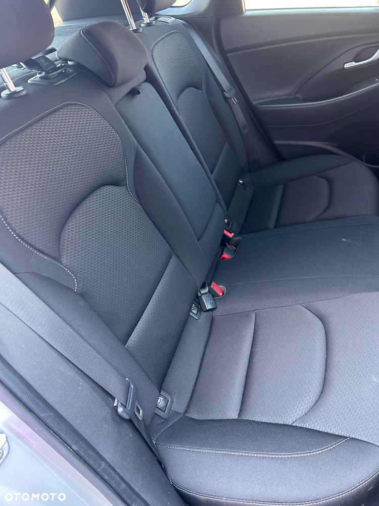 Hyundai i30 1.4 T-GDI Comfort DCT - 32