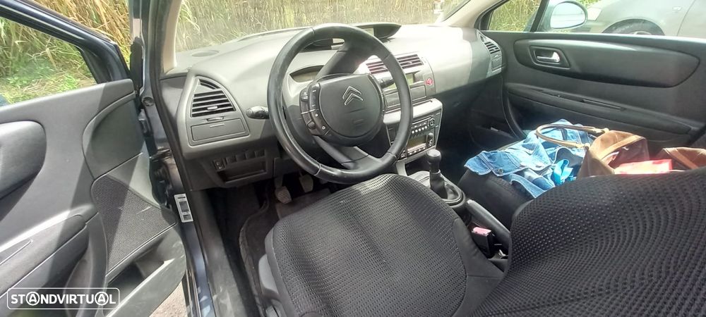 Citroën C4 1.4 16V SX - 2