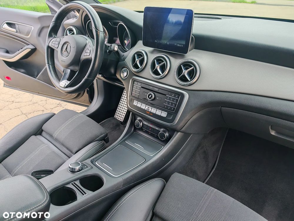 Mercedes-Benz CLA - 20