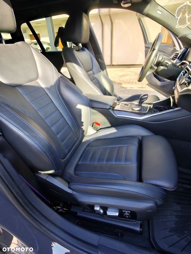 BMW Seria 3 330e xDrive M Sport - 16