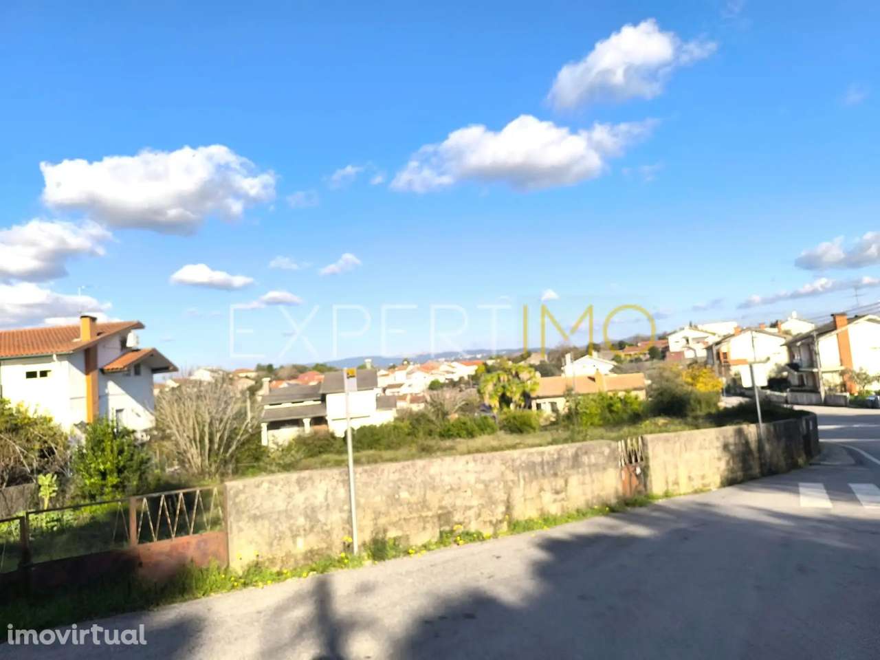 Terreno urbano para construção de moradia unifamiliar - Grande imagem: 3/14