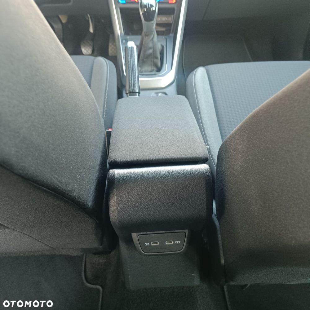 Volkswagen Polo - 8