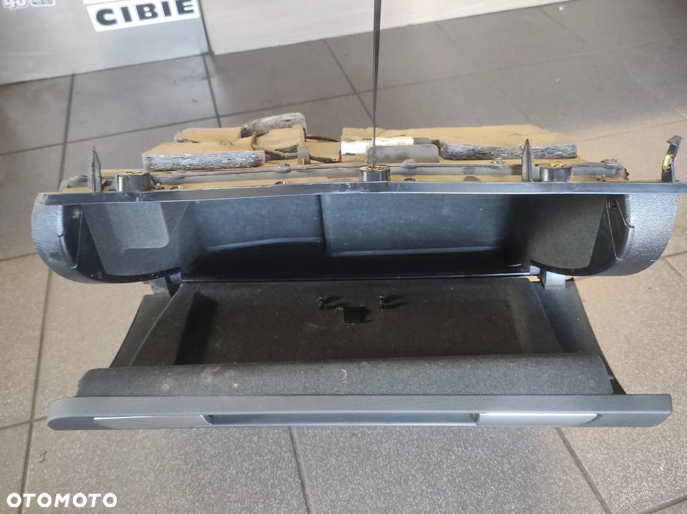 AUDI A3 8P 8P0 SCHOWEK PASAŻERA CZARNY CAŁY WYSYŁKA !!!! - 3