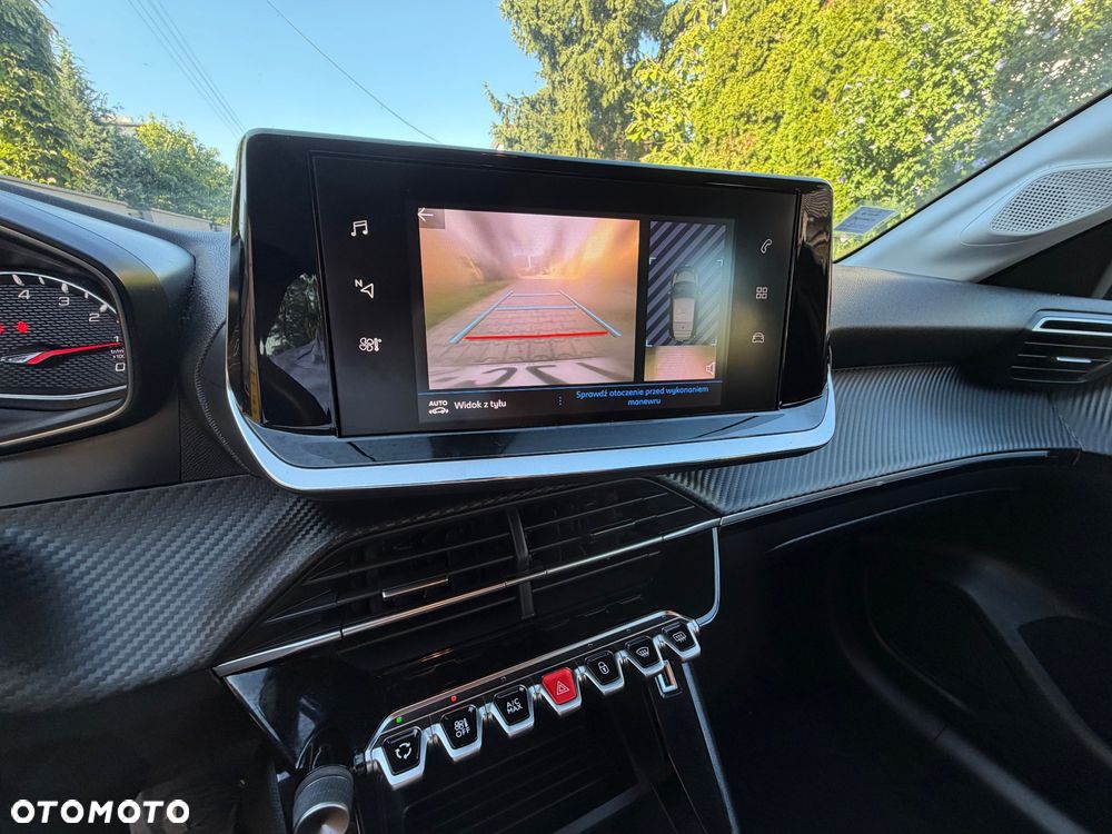 Peugeot 208 PureTech 100 Allure - 17