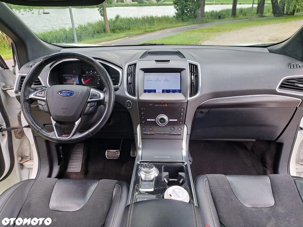 Ford Edge - 18