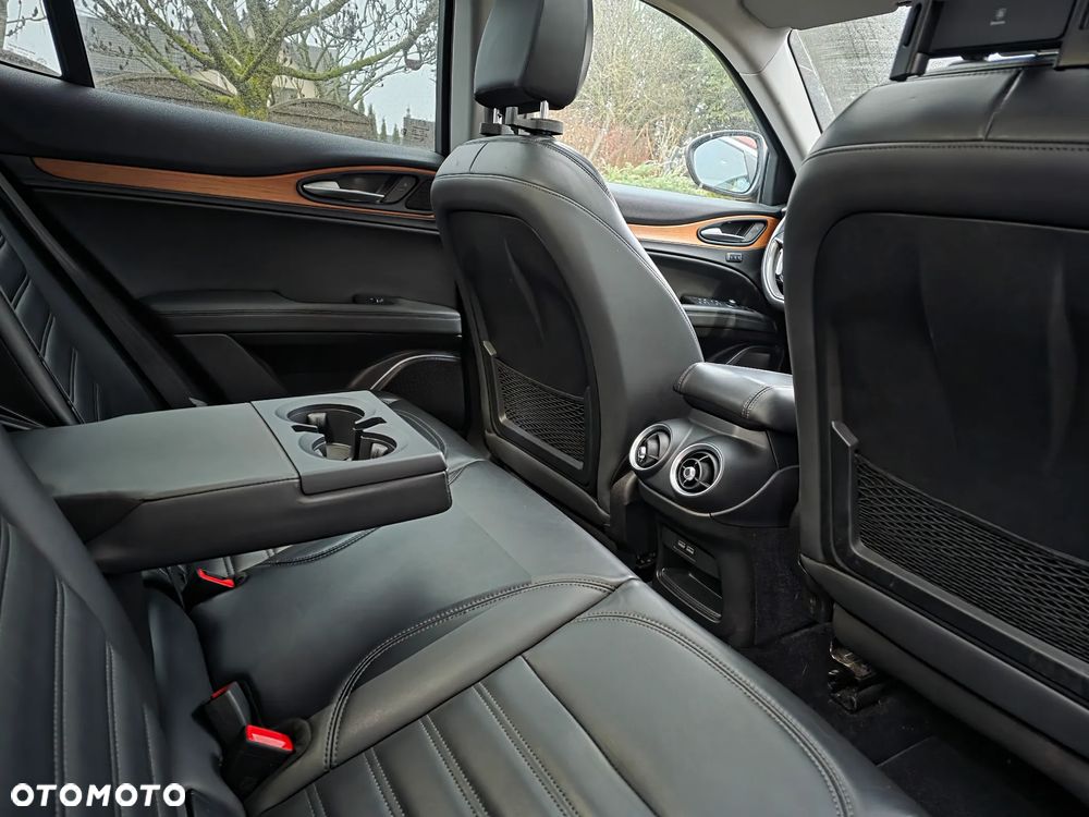 Alfa Romeo Stelvio 2.0 Turbo First Edition Q4 - 19