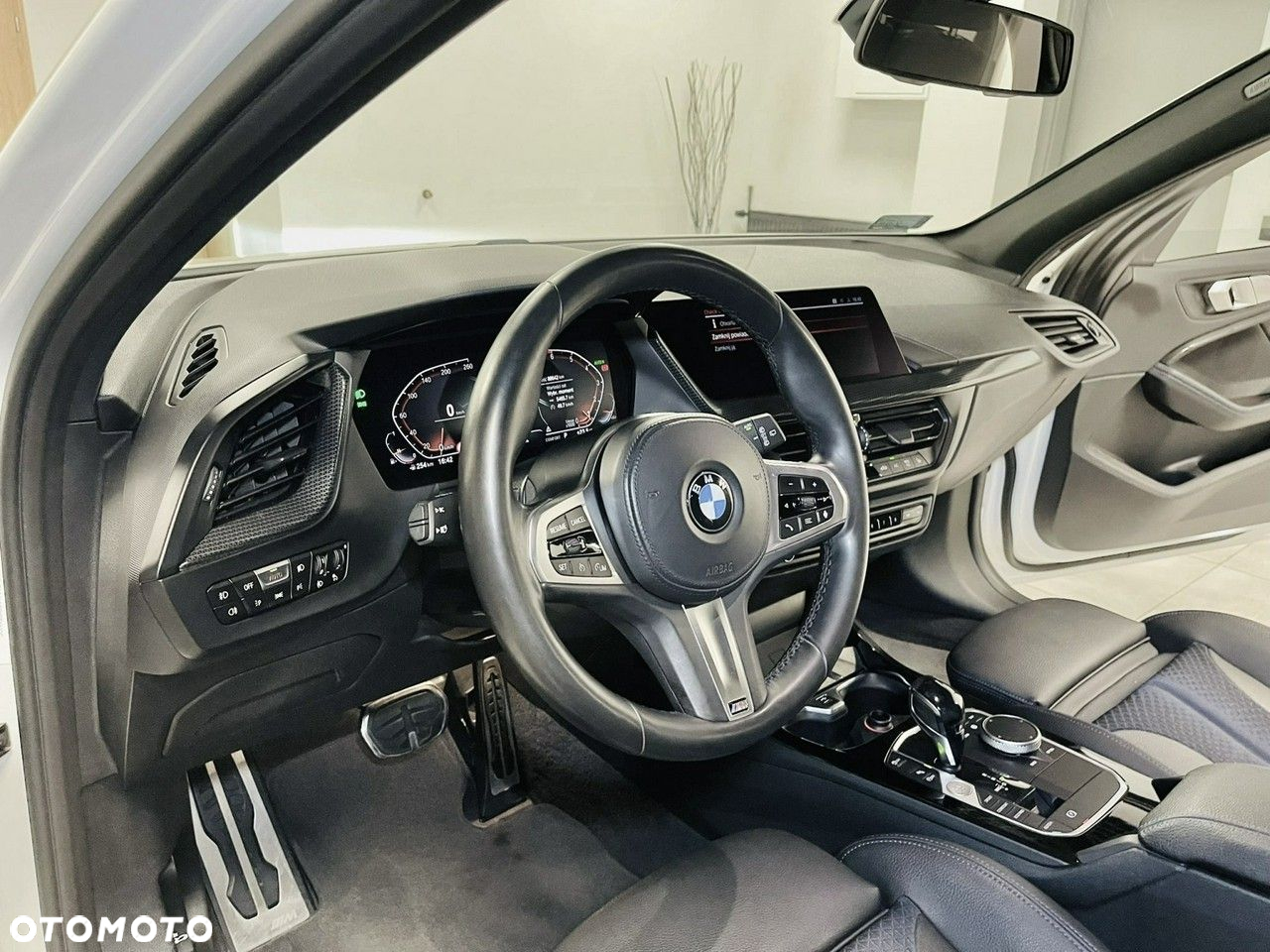 BMW Seria 1 118i M Sport - 31