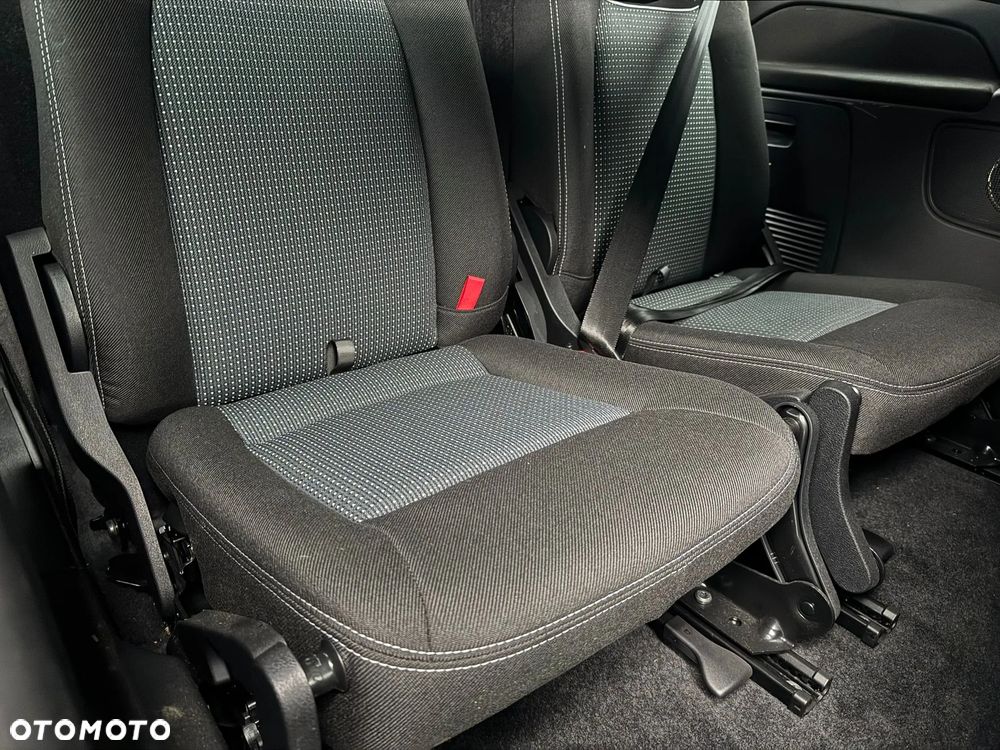 Ford Galaxy 2.0 TDCi Titanium - 16