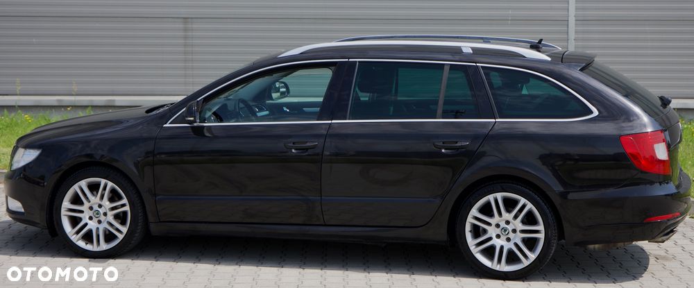 Skoda Superb 1.8 TSI DSG FAMILY - 19