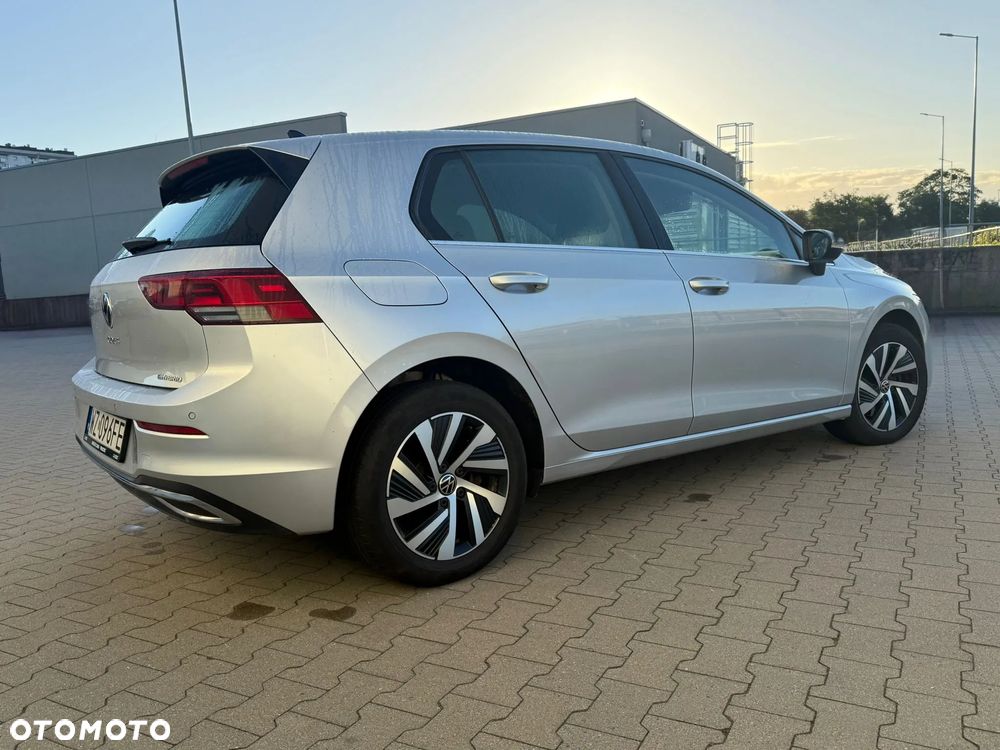 Volkswagen Golf VIII 1.4 TSI Plug-In Hybrid Style DSG - 5