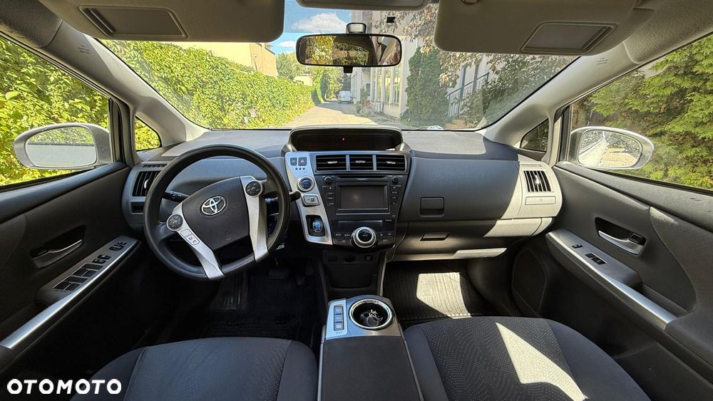 Toyota Prius+ (Hybrid) Comfort - 14
