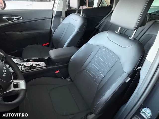 Kia Sportage 1.6 T-GDI 7DCT HP 4x2 MHEV Style - 12