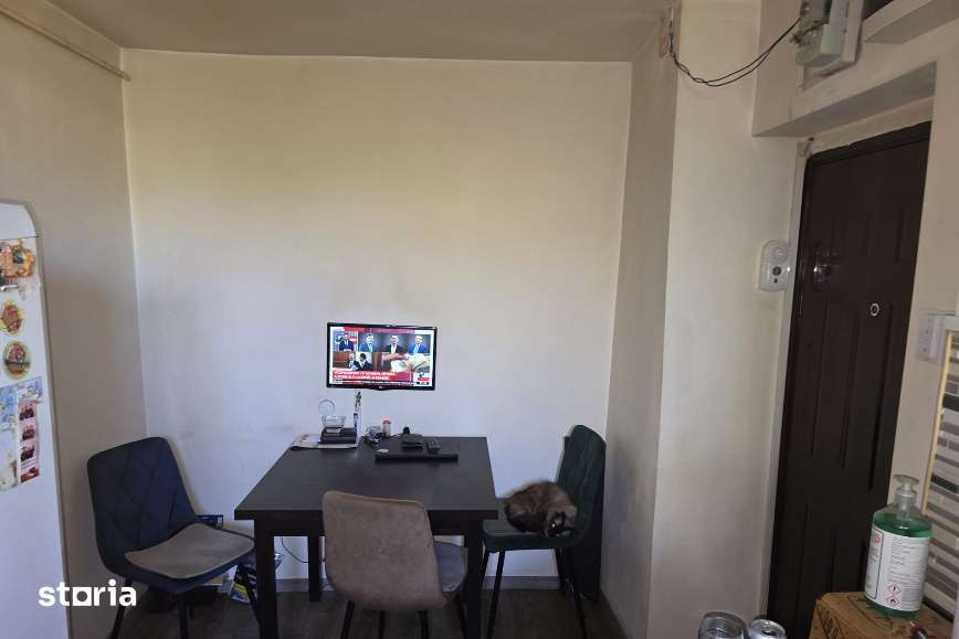 Apartament 2 camere, 48 mp utili, zona Rovine -Facultatea de Mecanica — fotografia 1