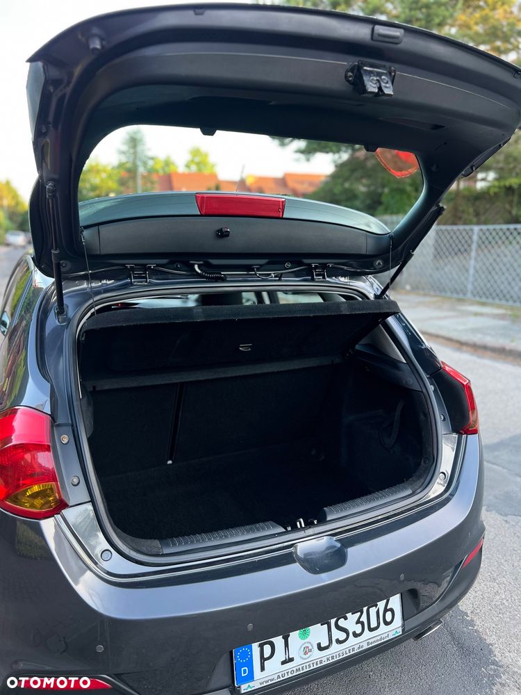 Kia Ceed 1.4 CVVT Dream Team Edition - 14
