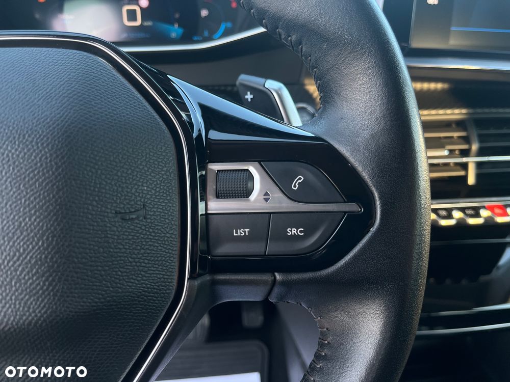 Peugeot 2008 PureTech 130 EAT8 Allure Pack - 11