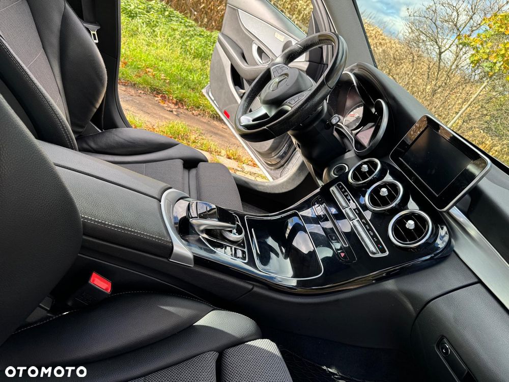 Mercedes-Benz Klasa C 180 7G-TRONIC - 15