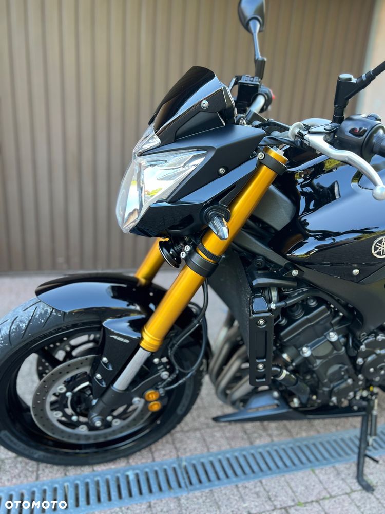 Yamaha FZ8 - 17