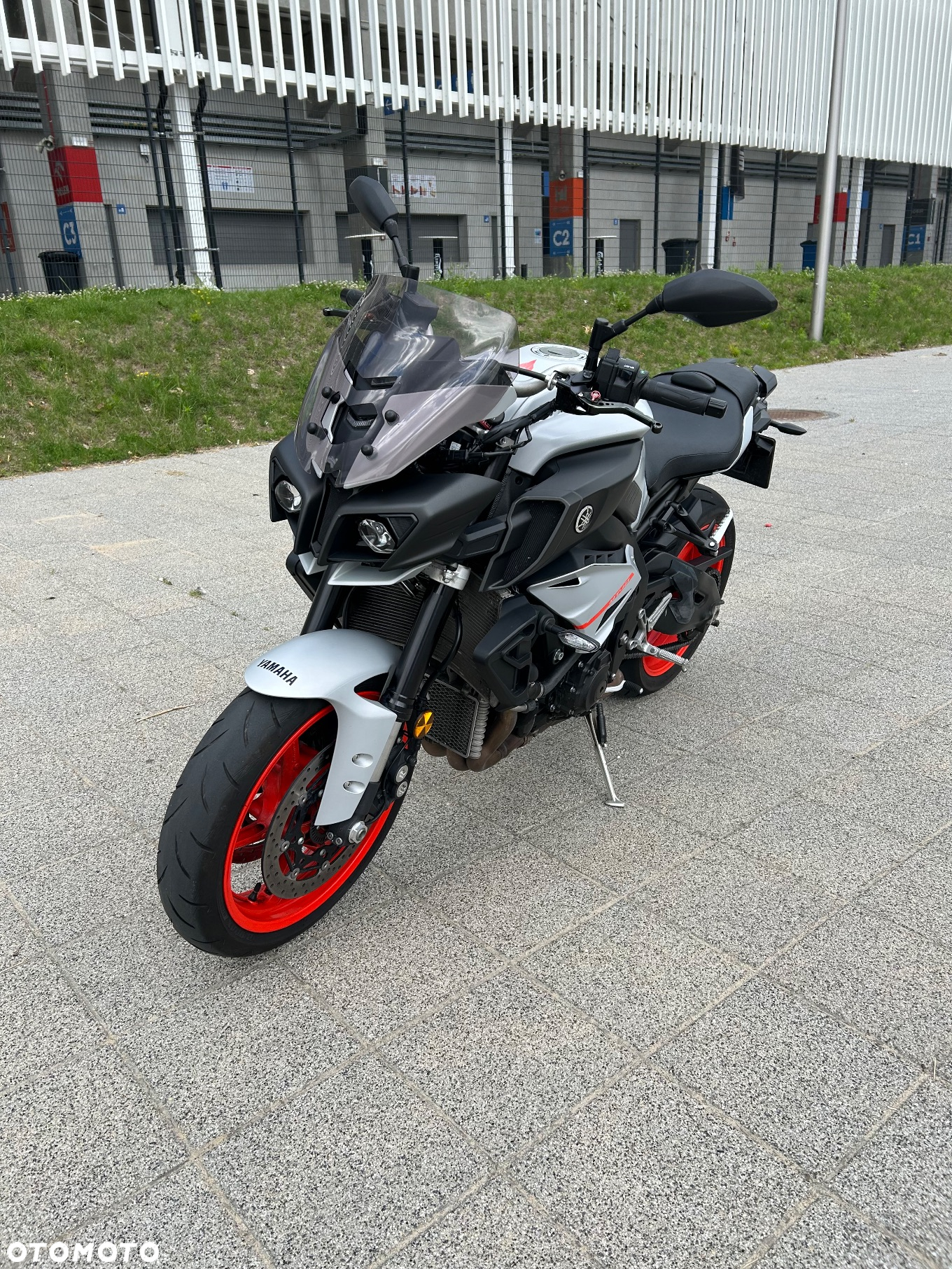 Yamaha MT - 10