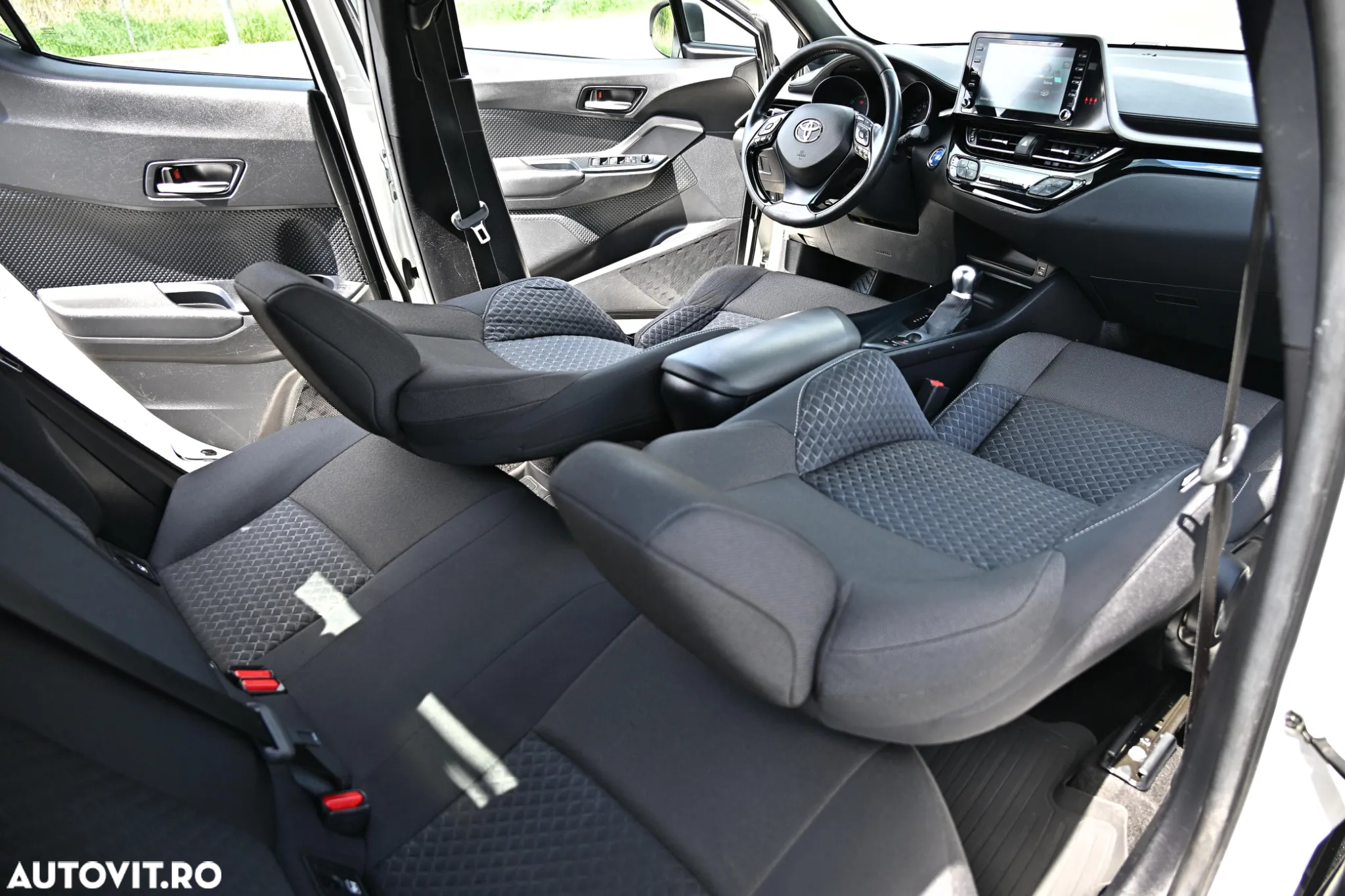 Toyota C-HR - 5