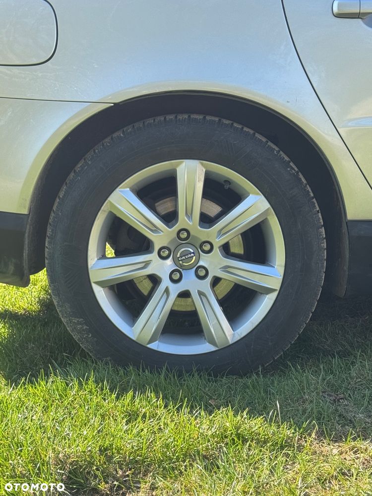 Volvo V70 D5 AWD Momentum - 7